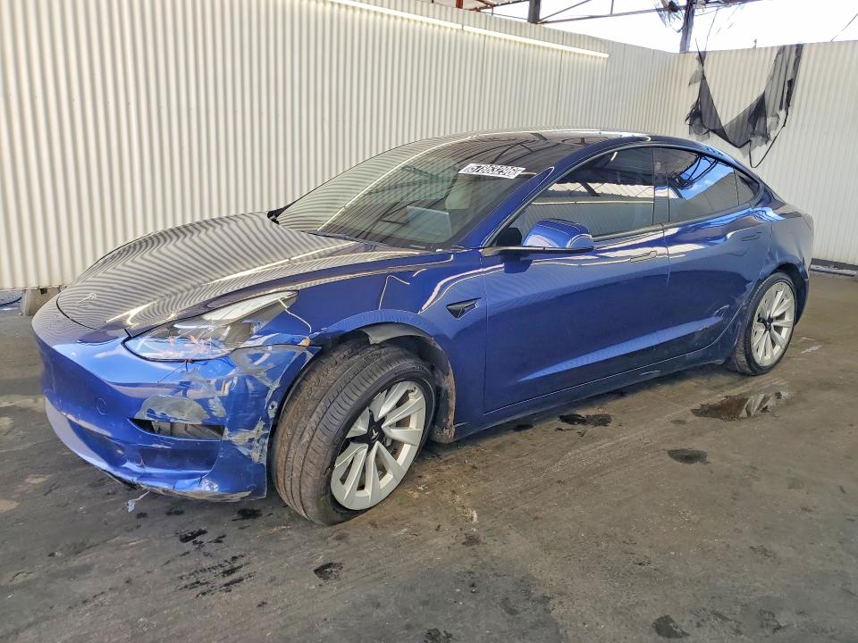 57863296 :رقم المزاد ، 5YJ3E1EA1NF370145 vin ، 2022 Tesla Model 3 مزاد بيع