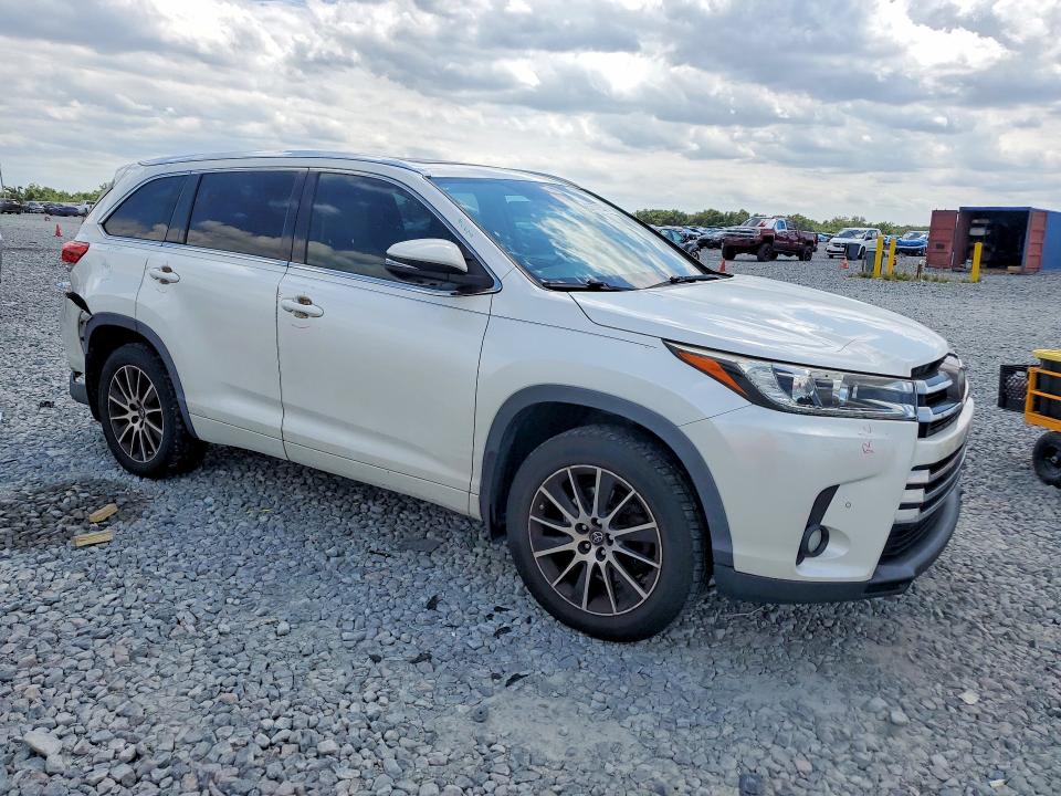 Aukcja sprzedaży 2018 Toyota Highlander, vin: 5TDDZRFH7JS896191, numer aukcji: 56572576
