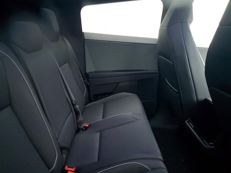 58505026 :رقم المزاد ، 7G2CEHEE9RA026770 vin ، 2024 Tesla Cybertruck مزاد بيع