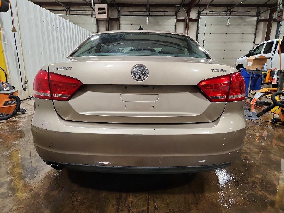 57890736 :رقم المزاد ، 1VWBT7A34FC026848 vin ، 2015 Volkswagen Passat مزاد بيع