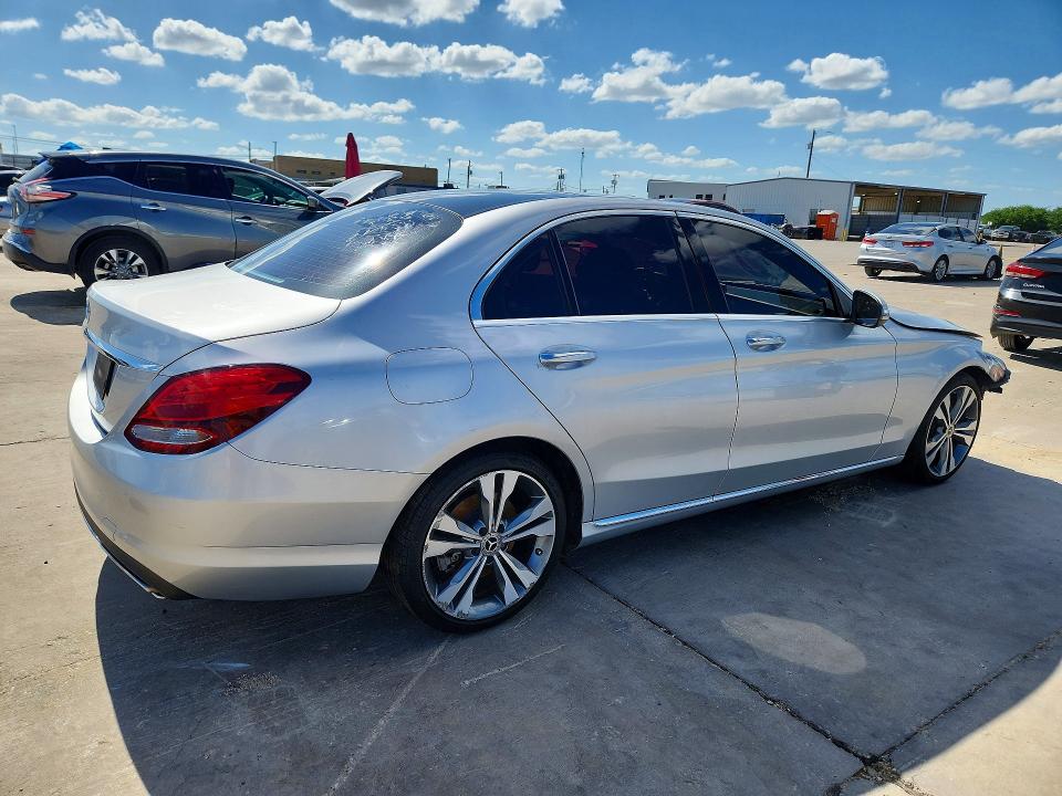 56687466 :رقم المزاد ، 55SWF4JB9FU080696 vin ، 2015 Mercedes-benz C مزاد بيع