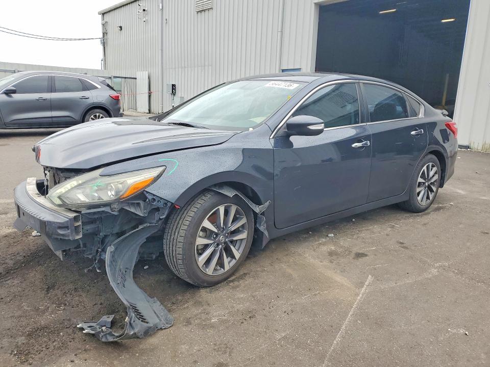 Продажа на аукционе авто 2017 Nissan Altima, vin: 1N4AL3AP0HC208212, номер лота: 56447136