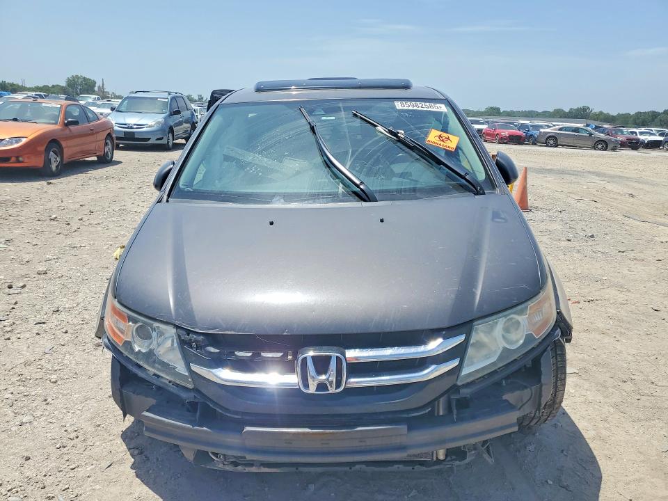 85982585 :رقم المزاد ، 5FNRL5H67FB020647 vin ، 2015 Honda Odyssey مزاد بيع