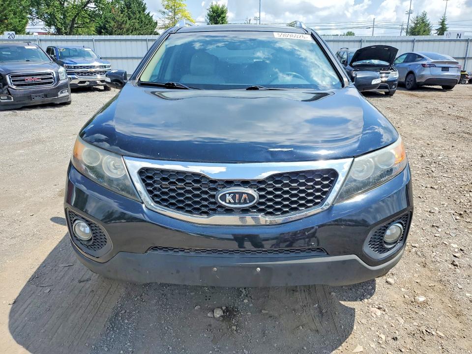 2011 Kia Sorento მანქანა იყიდება აუქციონზე, vin: 5XYKUDA28BG152917, აუქციონის ნომერი: 59096026
