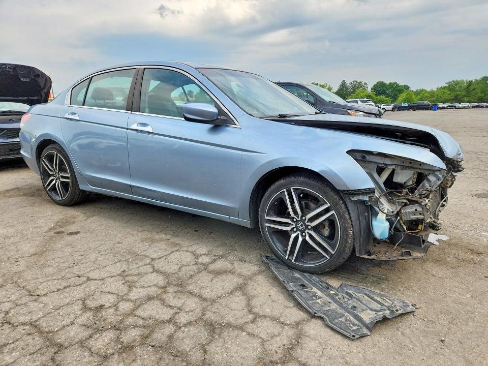58235736 :رقم المزاد ، 1HGCP3F83BA013928 vin ، 2011 Honda Accord مزاد بيع