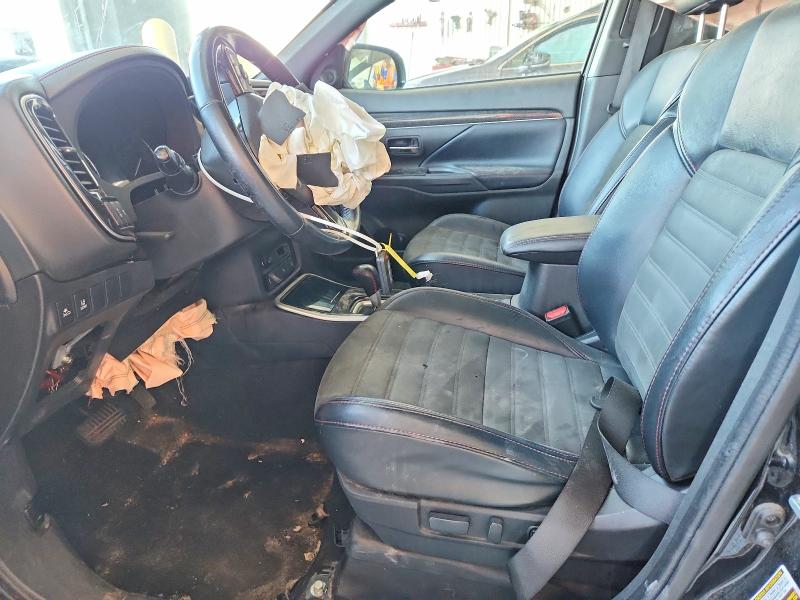 55630276 :رقم المزاد ، JA4AZ3A3XLZ025048 vin ، 2020 Mitsubishi Outlander مزاد بيع
