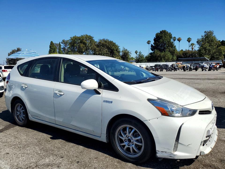 Продажа на аукционе авто 2015 Toyota Prius V, vin: JTDZN3EU4FJ040445, номер лота: 58623716
