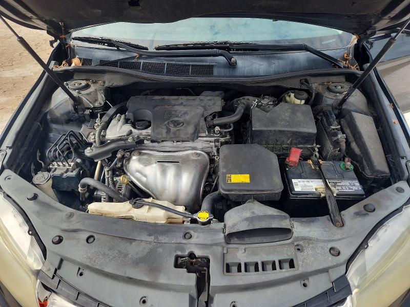 55401116 :رقم المزاد ، 4T1BF1FK9FU966916 vin ، 2015 Toyota Camry مزاد بيع