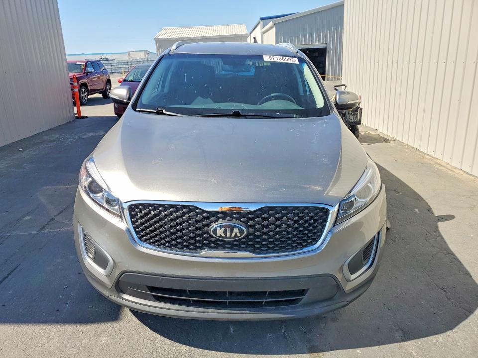 57156596 :رقم المزاد ، 5XYPG4A32GG149265 vin ، 2016 Kia Sorento مزاد بيع