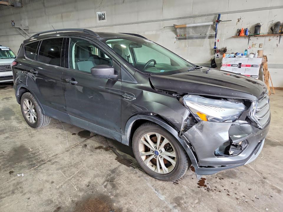 2018 Ford Escape მანქანა იყიდება აუქციონზე, vin: 1FMCU9GD8JUD03077, აუქციონის ნომერი: 56615636