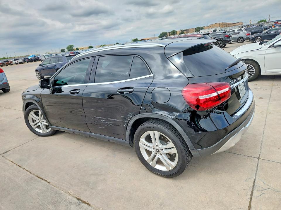 57629766 :رقم المزاد ، WDCTG4EB8LU023169 vin ، 2020 Mercedes-benz Gla مزاد بيع