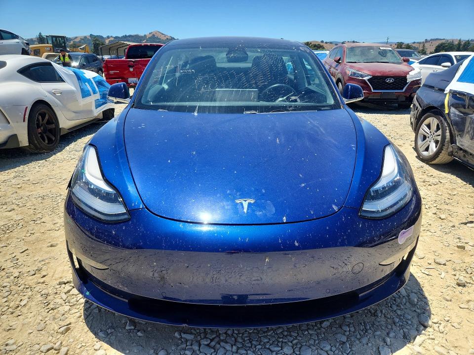 Продажа на аукционе авто 2018 Tesla Model 3, vin: 5YJ3E1EB9JF146608, номер лота: 58992586