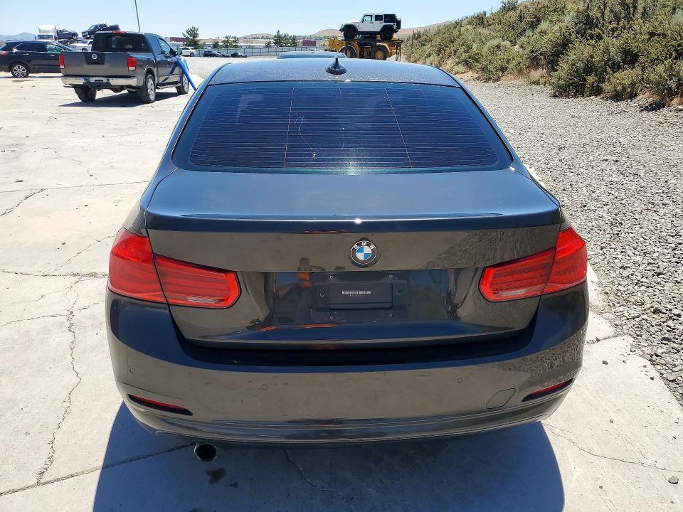 Aukcja sprzedaży 2016 Bmw 320, vin: WBA8E1G58GNT35013, numer aukcji: 56971386