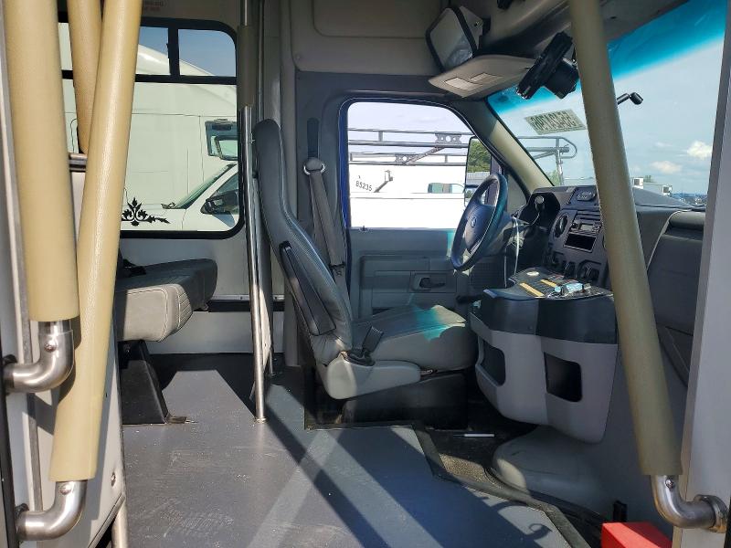 55424796 :رقم المزاد ، 1FDEE3FL1FDA27862 vin ، 2015 Ford E350 مزاد بيع