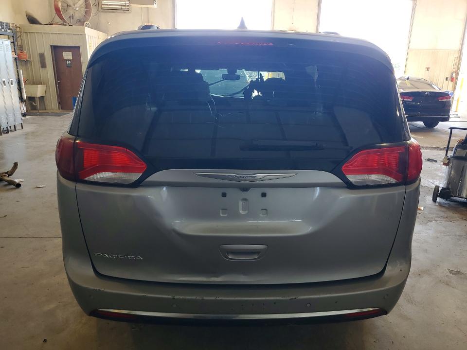 Продажа на аукционе авто 2018 Chrysler Pacifica, vin: 2C4RC1BG0JR119060, номер лота: 57073506