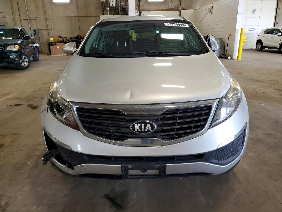 2013 Kia Sportage მანქანა იყიდება აუქციონზე, vin: KNDPB3A22D7535435, აუქციონის ნომერი: 57936056