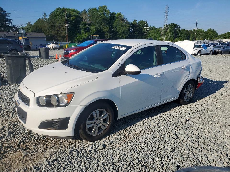 58279816 :رقم المزاد ، 1G1JC5SH0F4138188 vin ، 2015 Chevrolet Sonic مزاد بيع