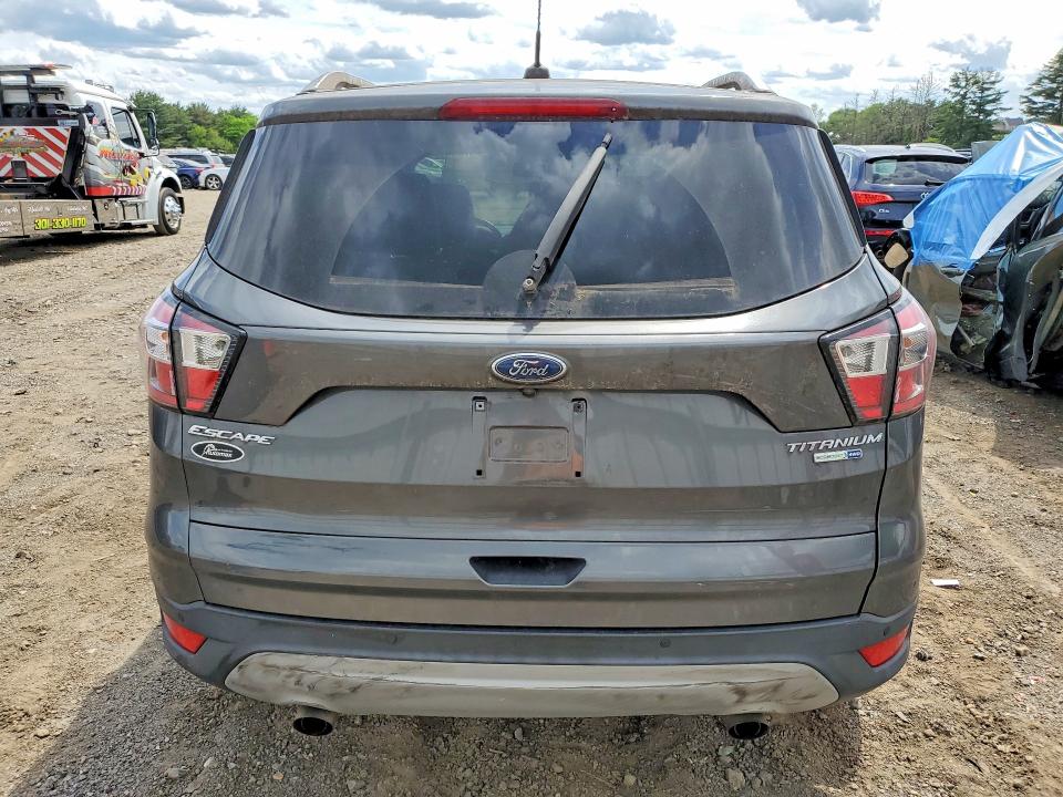 2017 Ford Escape მანქანა იყიდება აუქციონზე, vin: 1FMCU9JDXHUC97642, აუქციონის ნომერი: 55035986