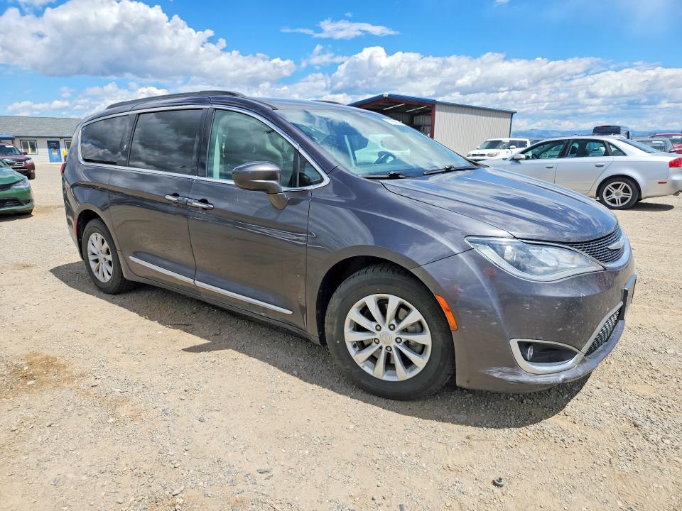 Продажа на аукционе авто 2017 Chrysler Pacifica, vin: 2C4RC1BG6HR688005, номер лота: 57565966