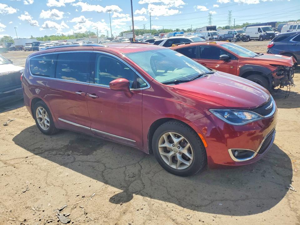 Продаж на аукціоні авто 2018 Chrysler Pacifica, vin: 2C4RC1EG2JR103048, номер лоту: 58136136