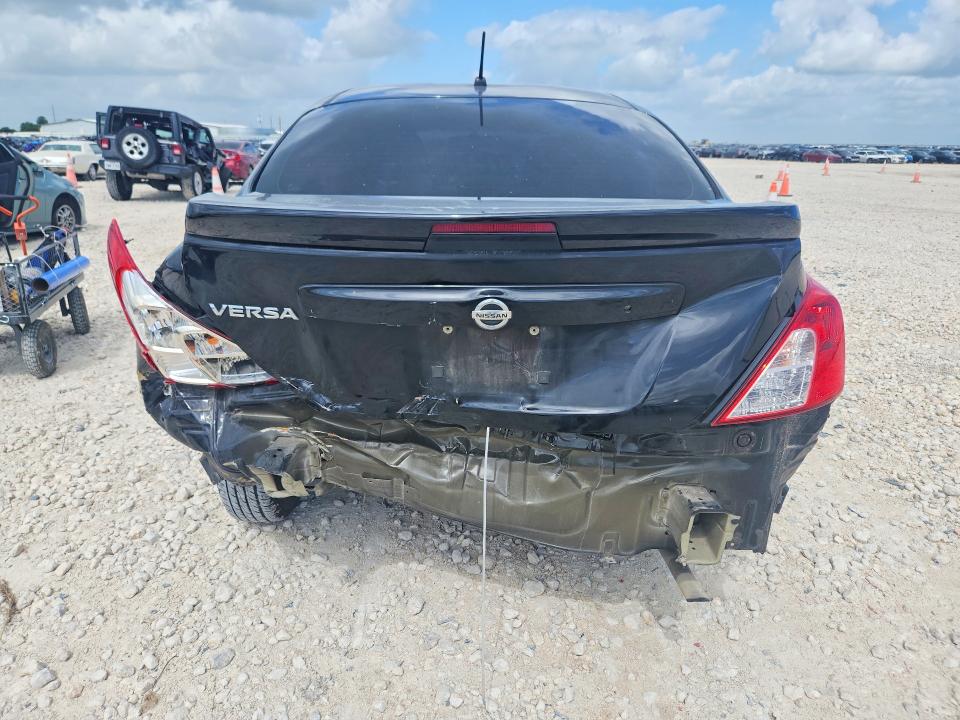 58638876 :رقم المزاد ، 3N1CN7AP4KL811618 vin ، 2019 Nissan Versa مزاد بيع