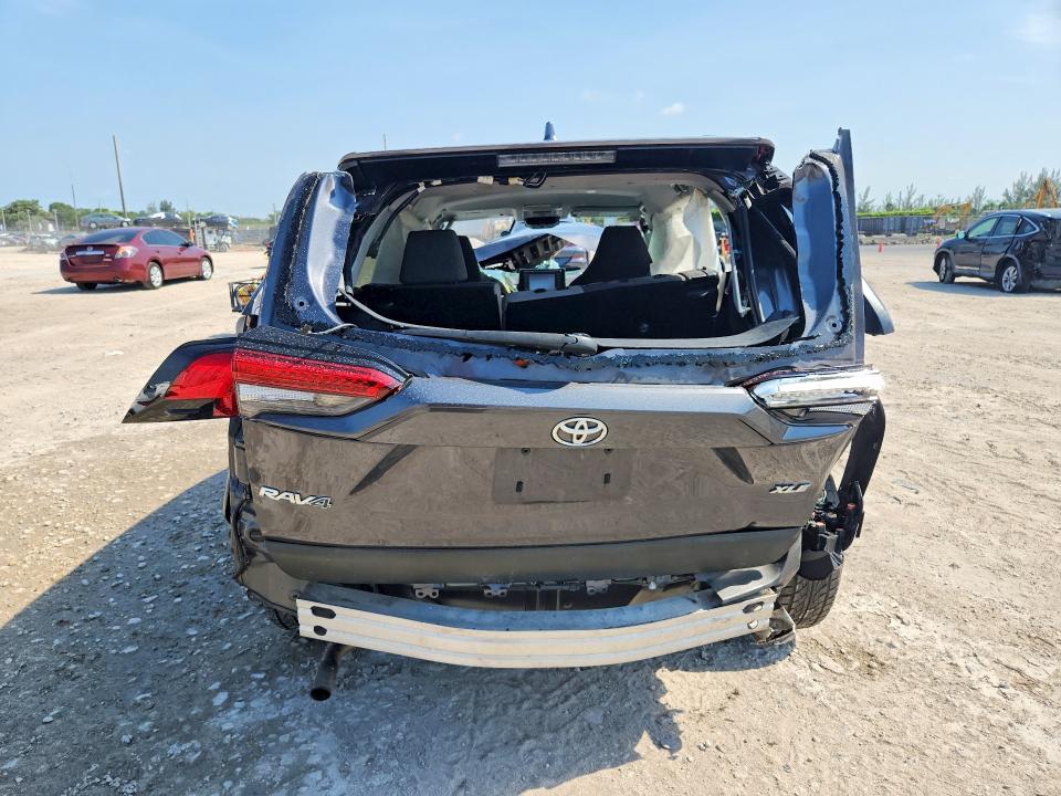 Продажа на аукционе авто 2021 Toyota Rav4, vin: 2T3W1RFV8MW105580, номер лота: 58640316