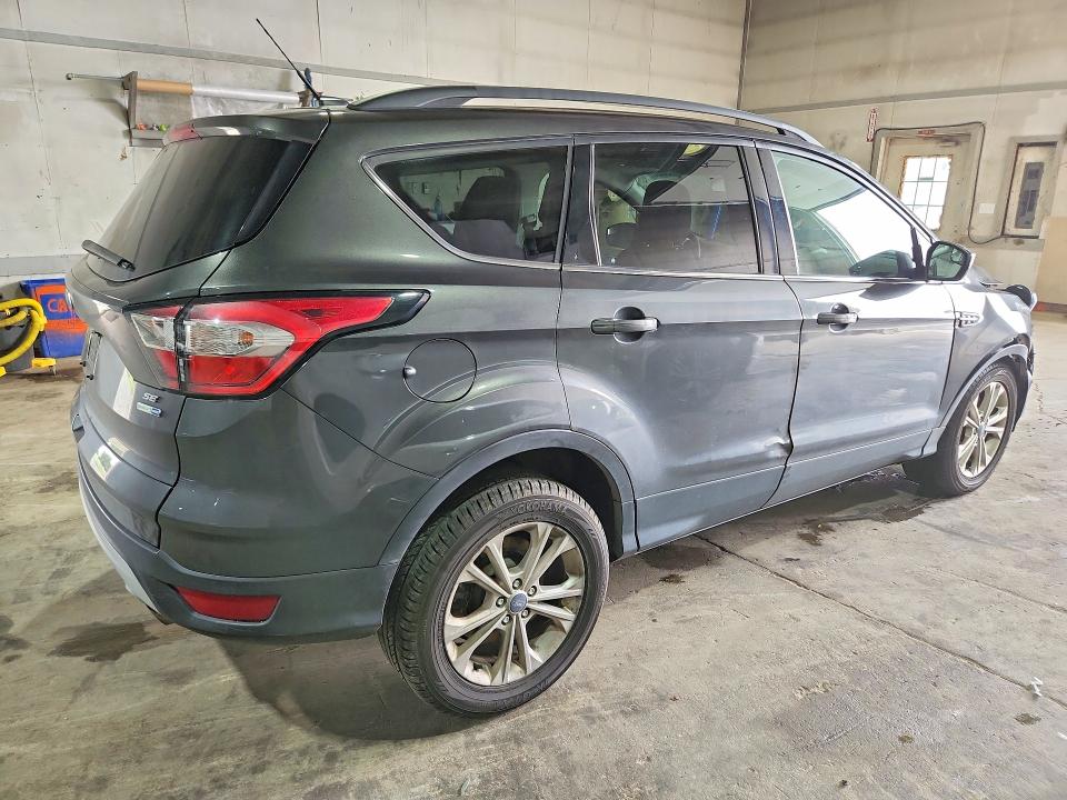2018 Ford Escape მანქანა იყიდება აუქციონზე, vin: 1FMCU9GD8JUD03077, აუქციონის ნომერი: 56615636