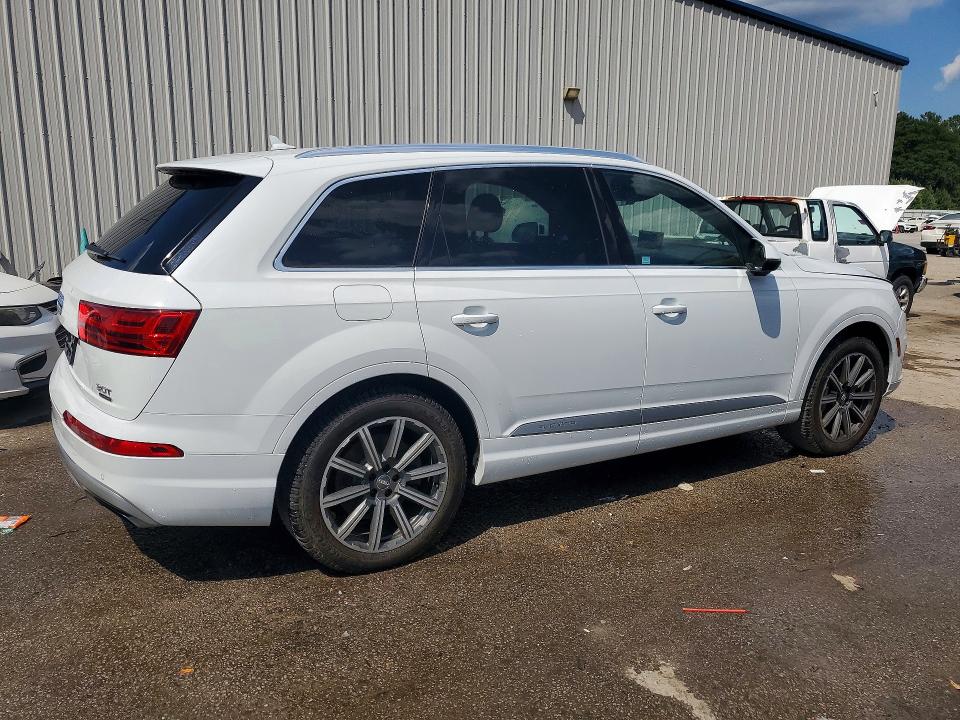56436906 :رقم المزاد ، WA1LAAF77HD026307 vin ، 2017 Audi Q7 مزاد بيع