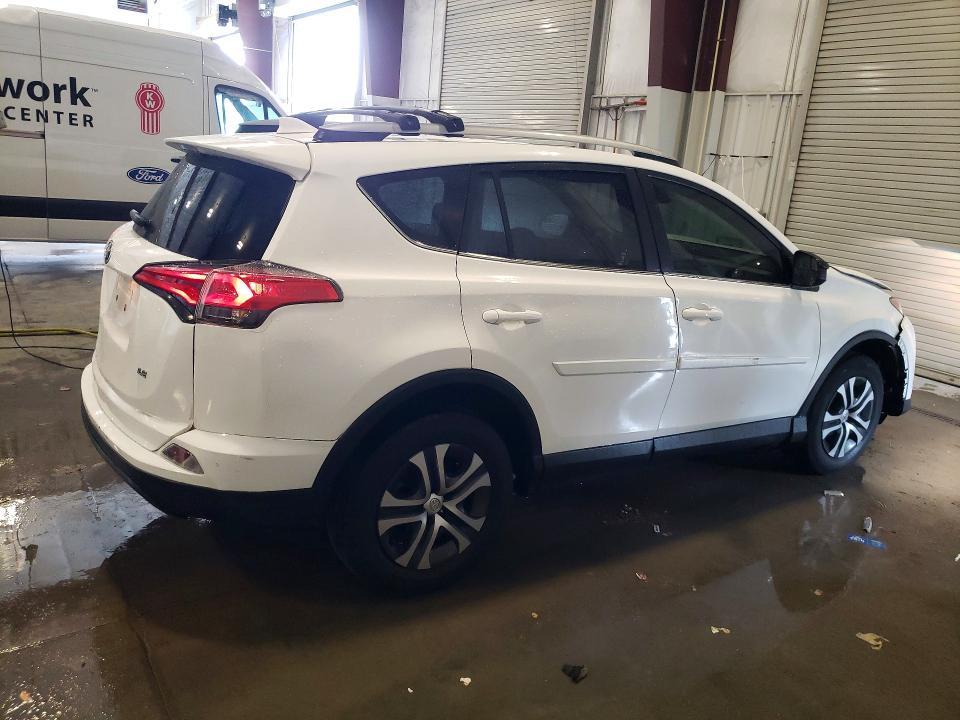 Продаж на аукціоні авто 2017 Toyota Rav4, vin: JTMZFREVXHJ711032, номер лоту: 57776486