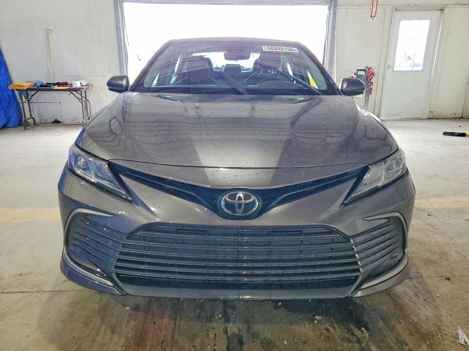 58848156 :رقم المزاد ، 4T1C11AK8PU167737 vin ، 2023 Toyota Camry مزاد بيع