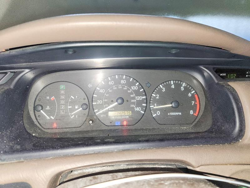 56769166 :رقم المزاد ، 4T1BF22K5YU950159 vin ، 2000 Toyota Camry مزاد بيع