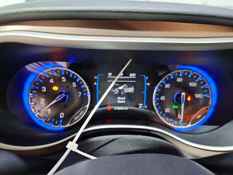 58383626 :رقم المزاد ، 2C4RC1BG3HR636086 vin ، 2017 Chrysler Pacifica مزاد بيع