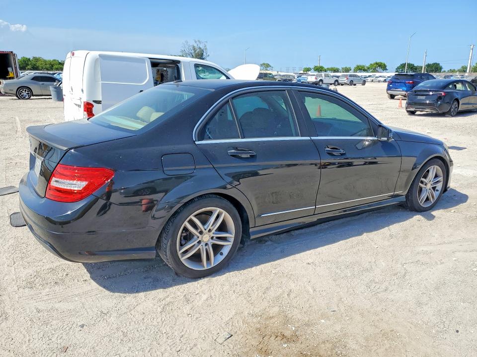 Aukcja sprzedaży 2014 Mercedes-benz C, vin: WDDGF4HB7EA933069, numer aukcji: 57928576
