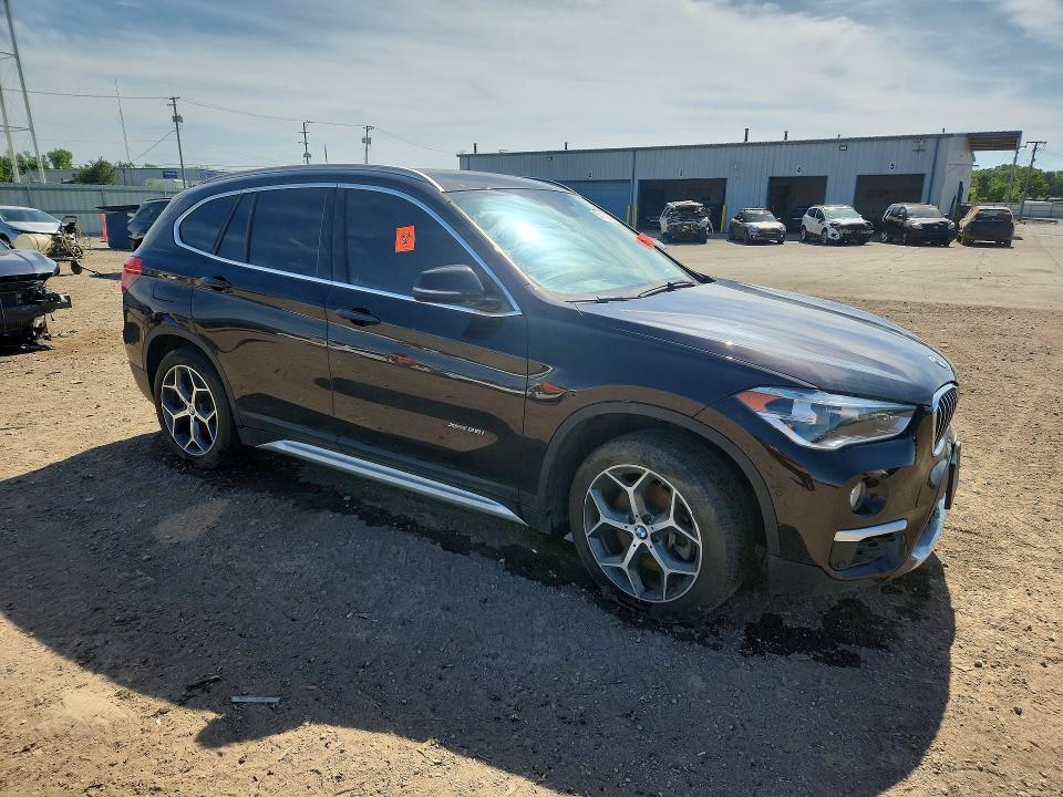 Продаж на аукціоні авто 2017 Bmw X1, vin: WBXHT3C32H5F70751, номер лоту: 56115836