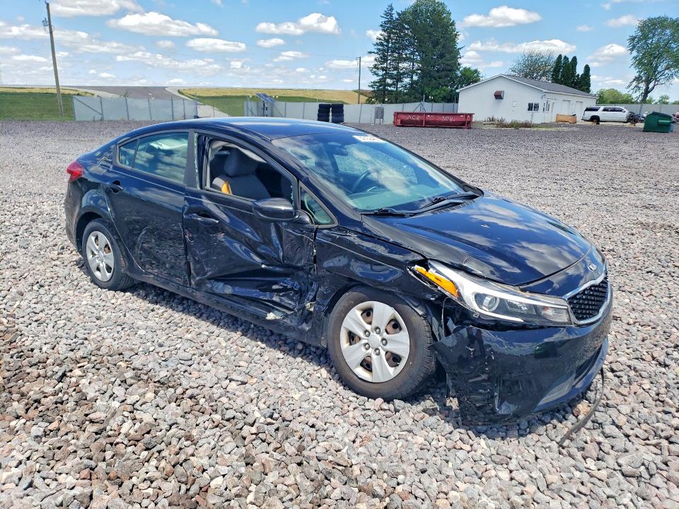 57438466 :رقم المزاد ، 3KPFK4A77JE275784 vin ، 2018 Kia Forte مزاد بيع