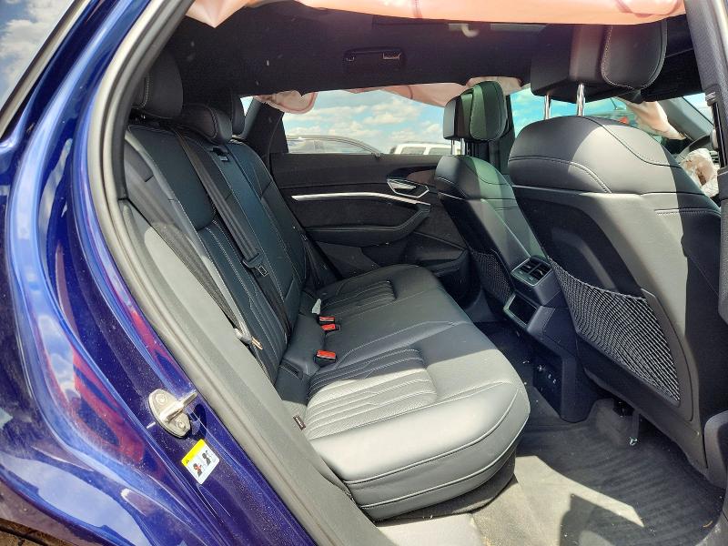 57887576 :رقم المزاد ، WA1VABGEXNB027048 vin ، 2022 Audi E-tron مزاد بيع