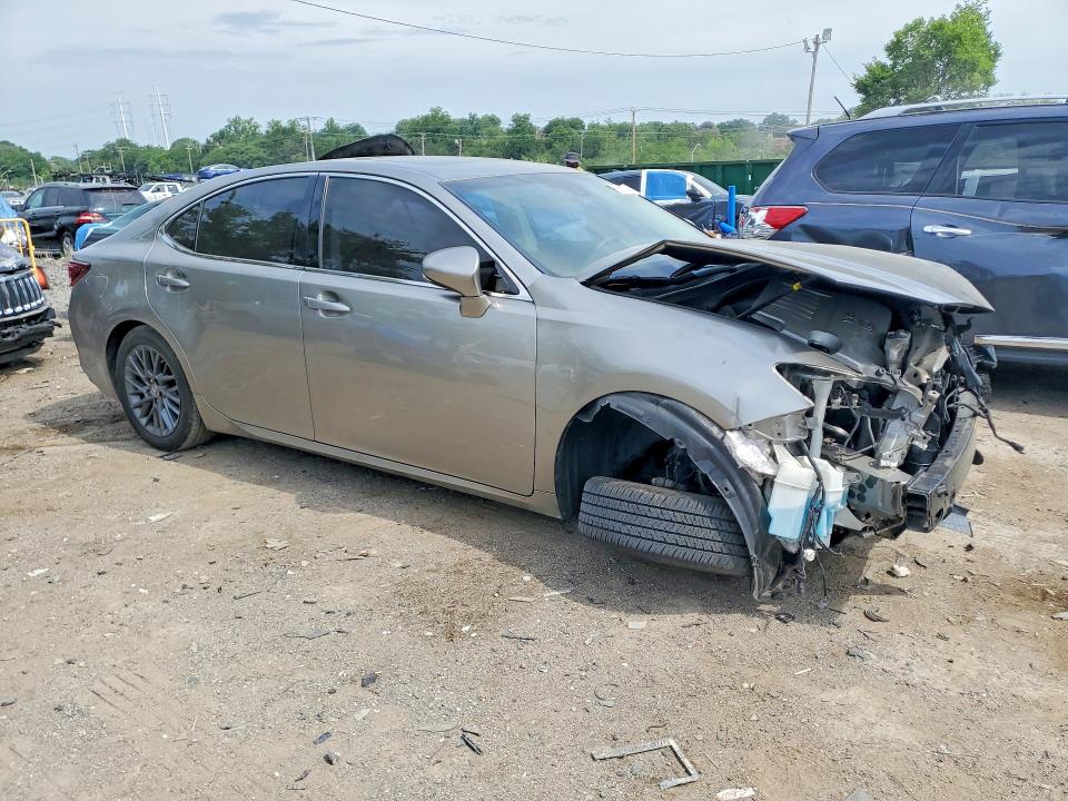 58601866 :رقم المزاد ، 58ABK1GG0JU108323 vin ، 2018 Lexus Es مزاد بيع