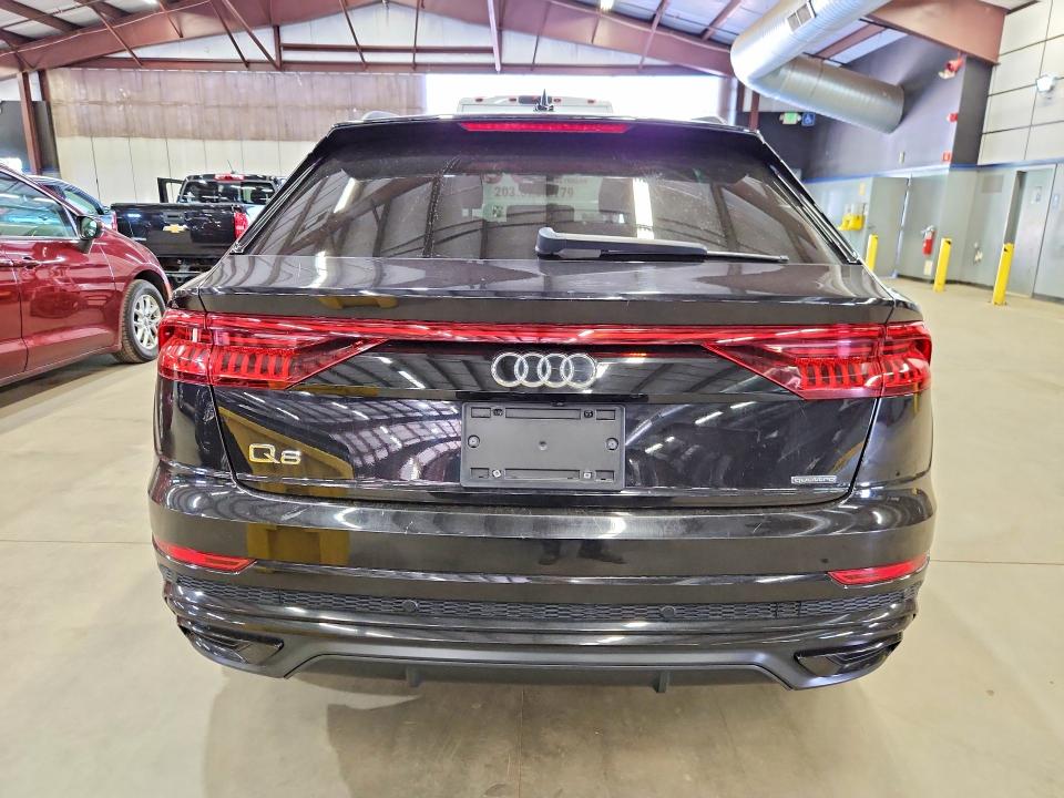 57812786 :رقم المزاد ، WA1DVAF11KD028727 vin ، 2019 Audi Q8 مزاد بيع