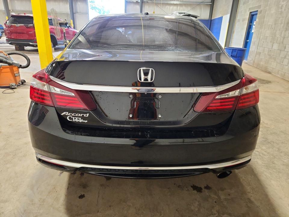 Продаж на аукціоні авто 2017 Honda Accord, vin: 1HGCR2F83HA229727, номер лоту: 56042366