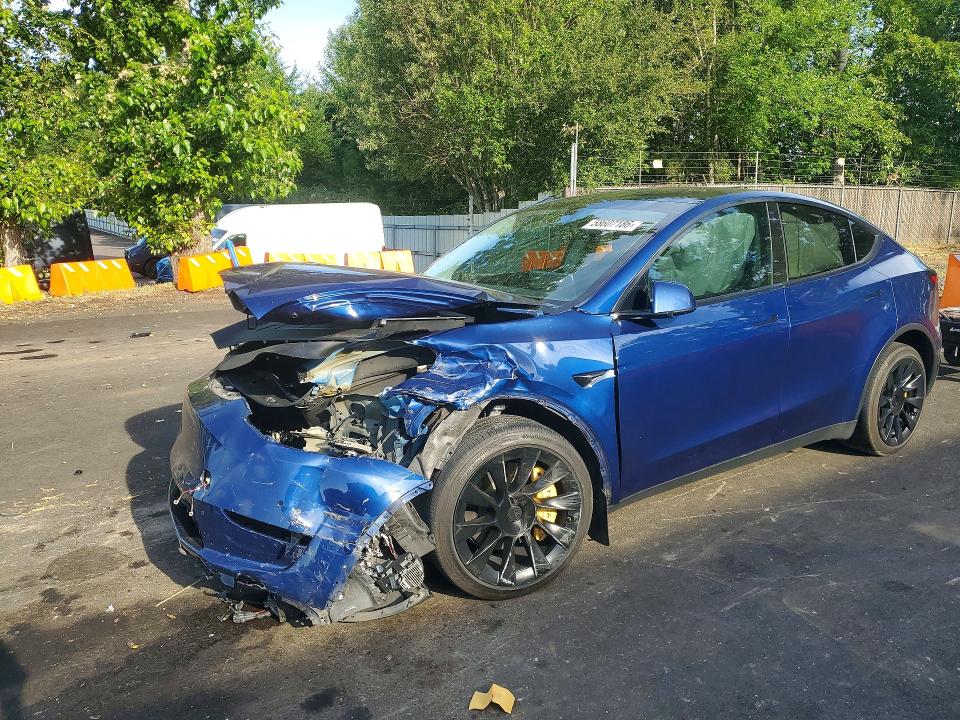 58607186 :رقم المزاد ، 7SAYGDEE7NF344995 vin ، 2022 Tesla Model Y مزاد بيع