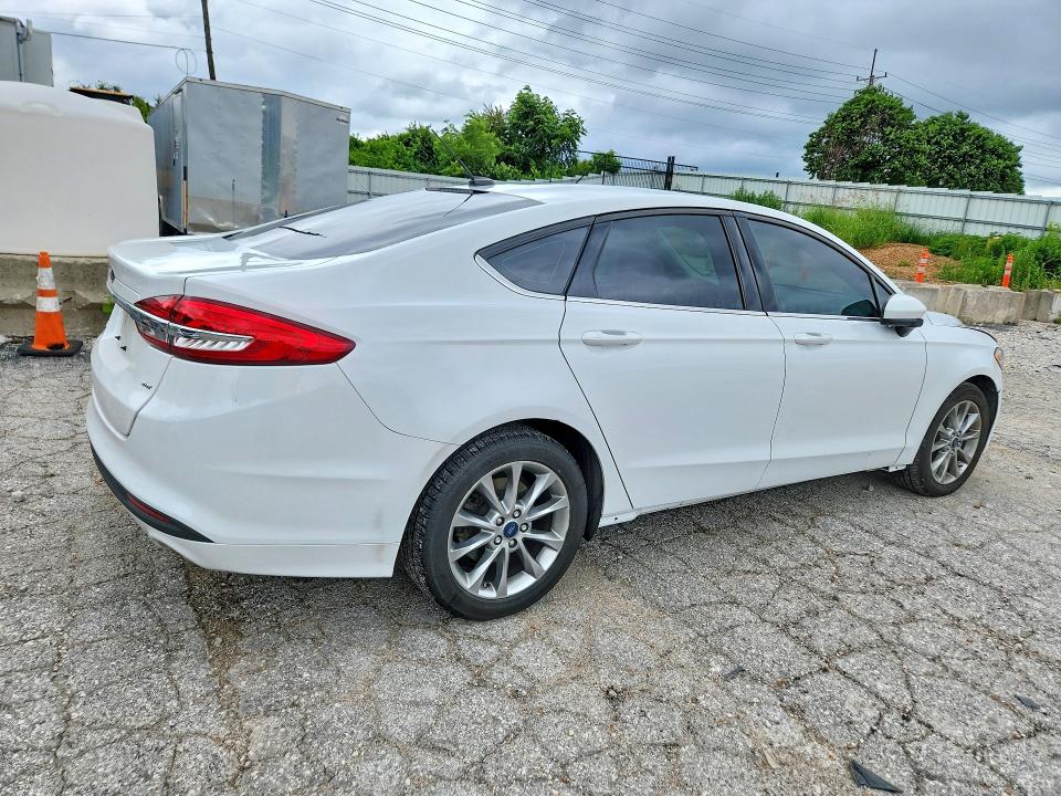 Aukcja sprzedaży 2017 Ford Fusion, vin: 3FA6P0H75HR319645, numer aukcji: 58519636