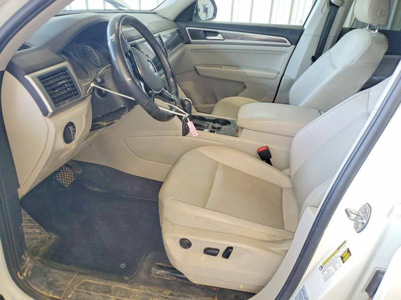 59032176 :رقم المزاد ، 1V2LR2CAXJC579712 vin ، 2018 Volkswagen Atlas مزاد بيع