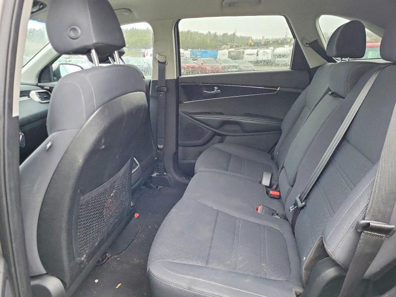 55400486 :رقم المزاد ، 5XYPGDA15JG351927 vin ، 2018 Kia Sorento مزاد بيع