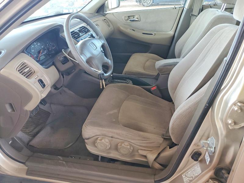57382536 :رقم المزاد ، JHMCG5641YC002302 vin ، 2000 Honda Accord مزاد بيع