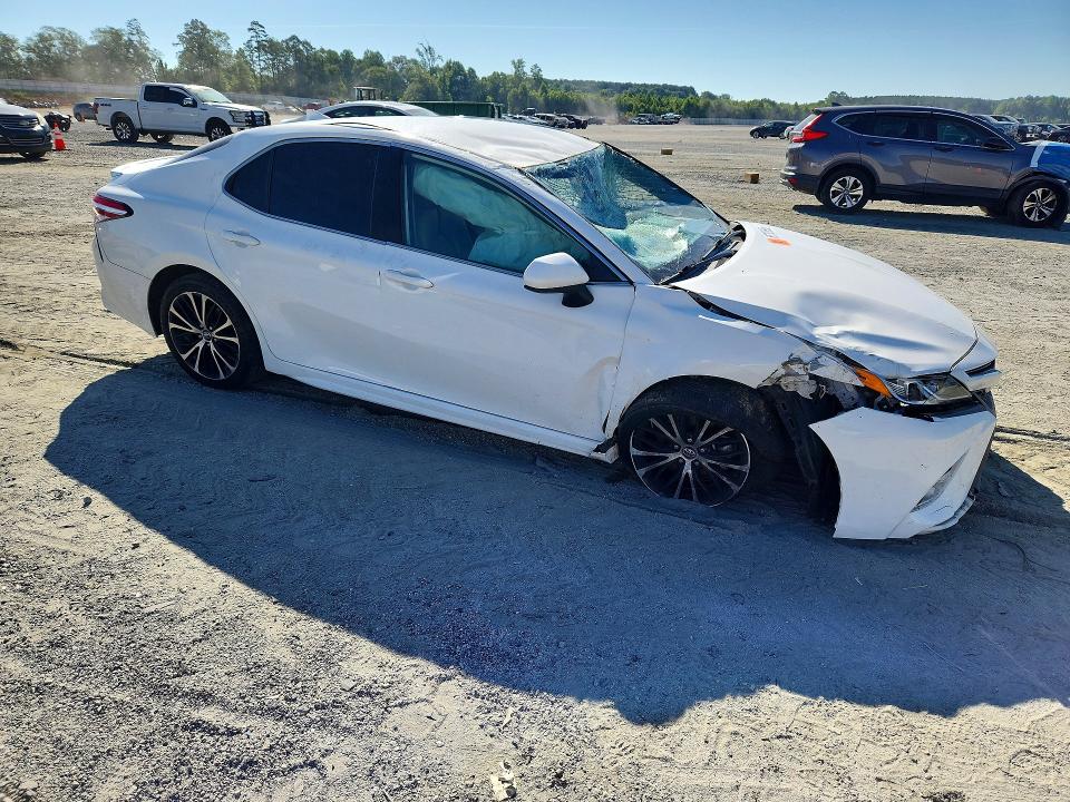 Продажа на аукционе авто 2020 Toyota Camry, vin: 4T1G11AK6LU352218, номер лота: 55780696
