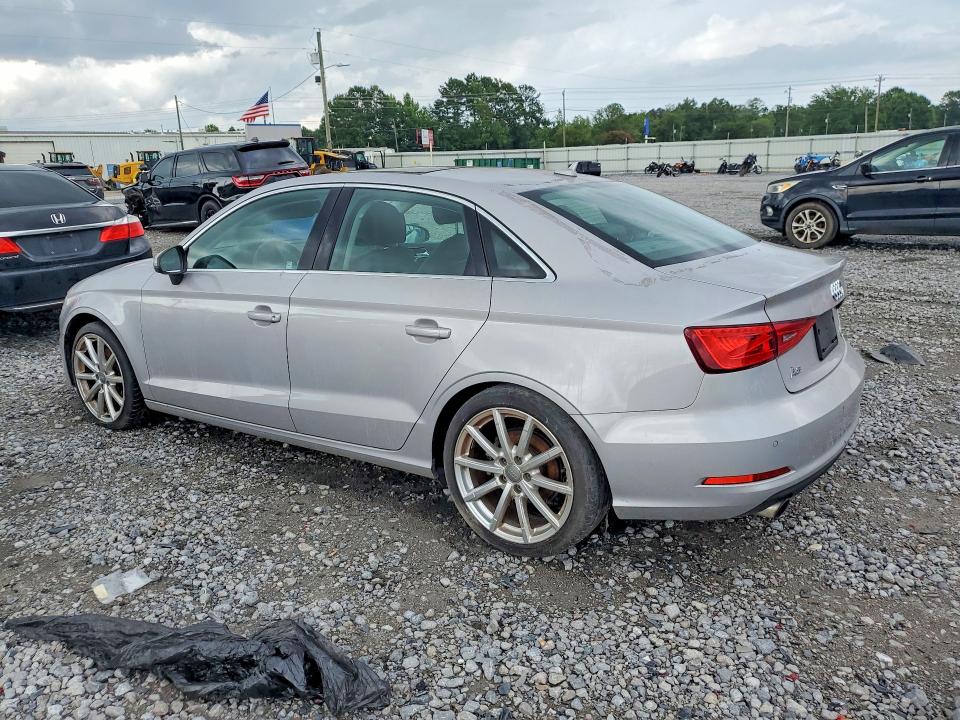 Продажа на аукционе авто 2015 Audi A3, vin: WAUEFGFF3F1081228, номер лота: 57778136