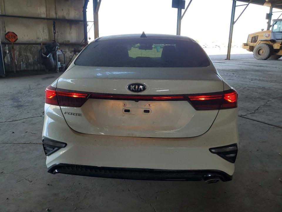 2020 Kia Forte მანქანა იყიდება აუქციონზე, vin: 3KPF24AD0LE260665, აუქციონის ნომერი: 55691486