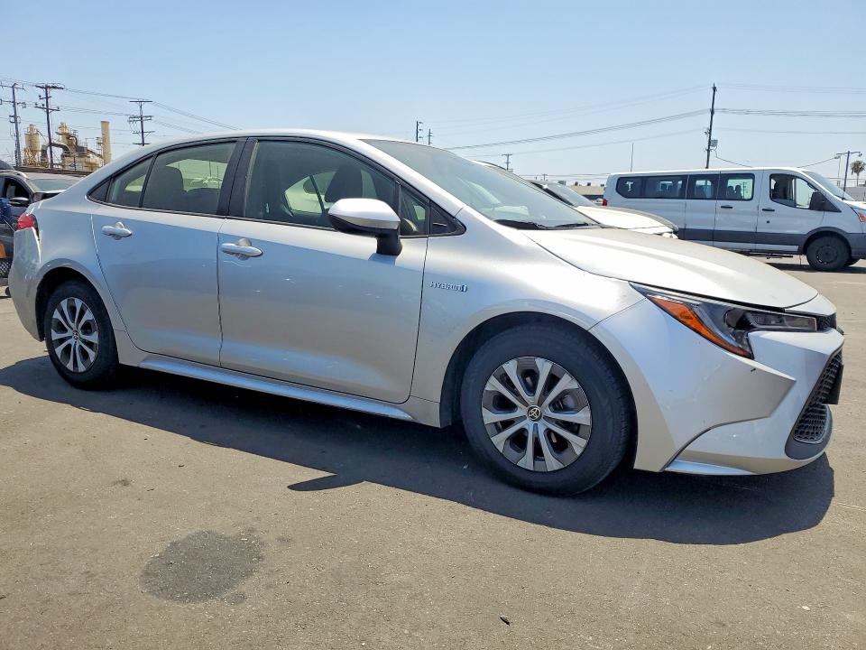 56535776 :رقم المزاد ، JTDEBRBE1LJ001685 vin ، 2020 Toyota Corolla مزاد بيع