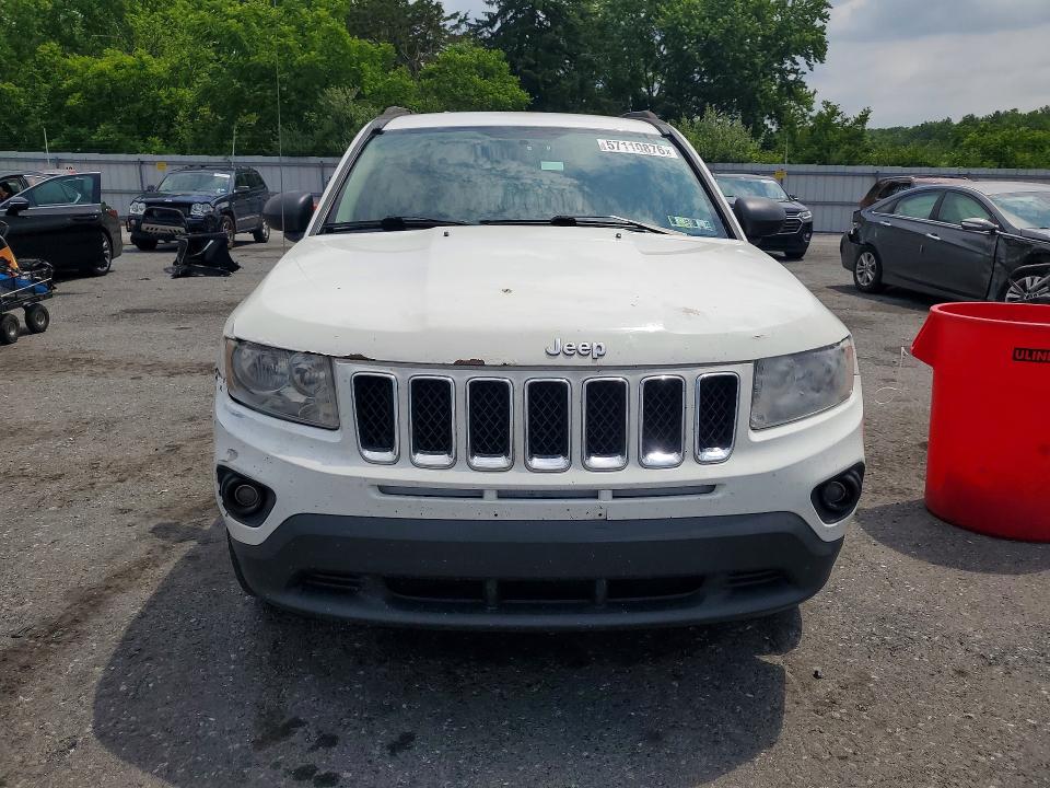 57110876 :رقم المزاد ، 1C4NJDBB6DD167972 vin ، 2013 Jeep Compass مزاد بيع