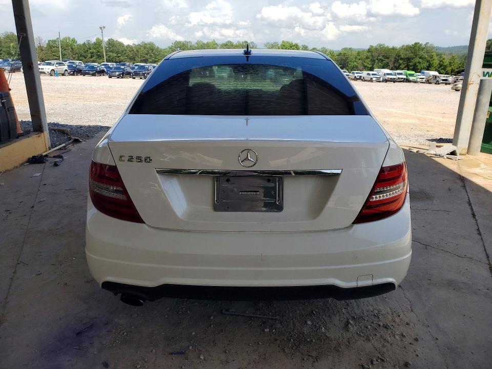 2014 Mercedes-benz C მანქანა იყიდება აუქციონზე, vin: WDDGF4HB2ER309293, აუქციონის ნომერი: 58222316